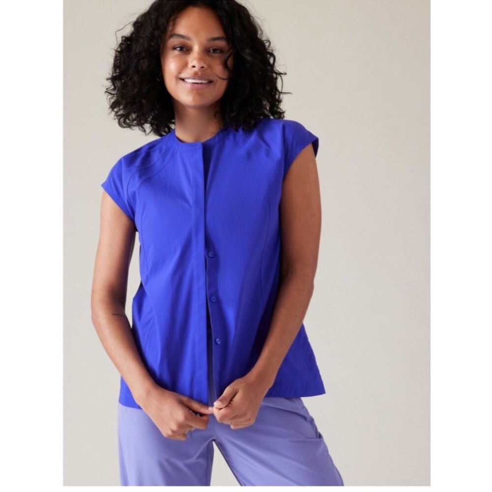 Athleta Performance Poplin Popover Top XL Lazurite Blue Shirt Cap Sleeve Button